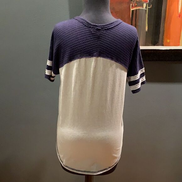 Maurices heather gray, navy waffle short sleeve football theme graphic tee shirt - Picture 6 of 7